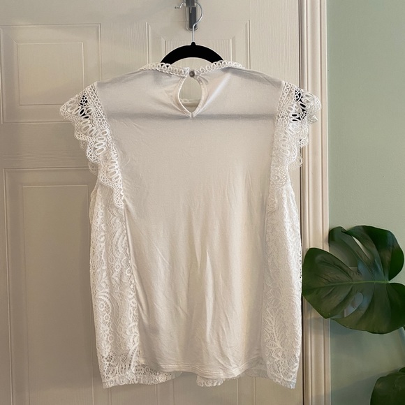 CABLE & GAUGE | white embroidery top - Picture 2 of 8